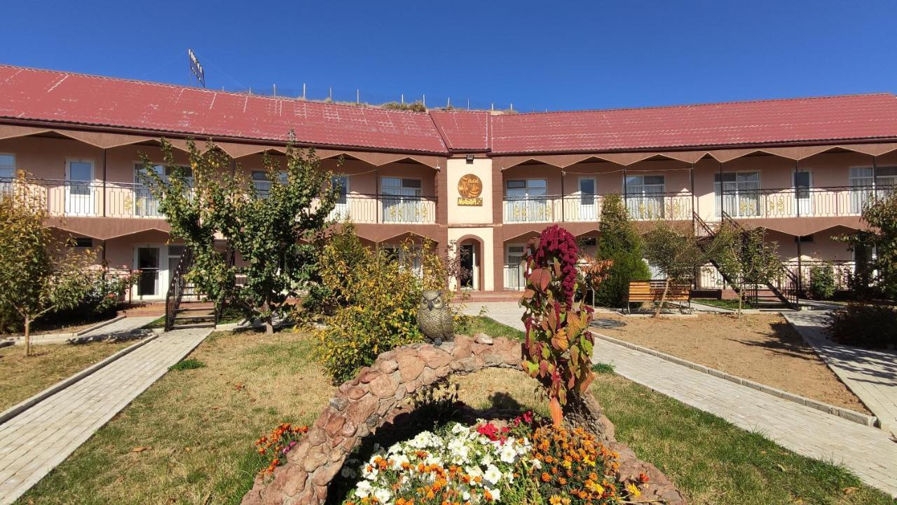 Hotel Natalia Kaji-Say Exterior photo