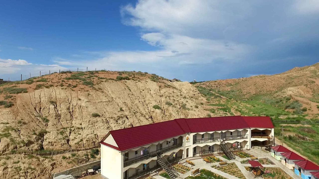 Hotel Natalia Kaji-Say Exterior photo